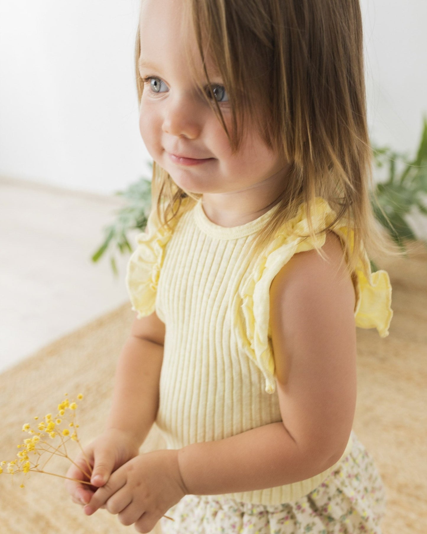 T - shirt sans manche à volants | Mimosa - SMART Babyshop - Buho